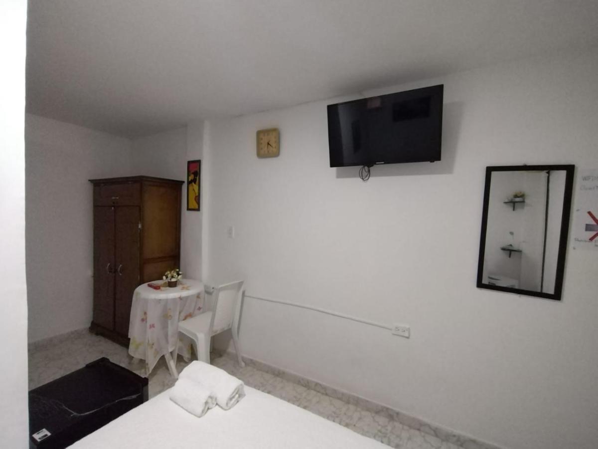 Habitacion Cerca De La Universidad Del Sinu Cartagena Eksteriør billede
