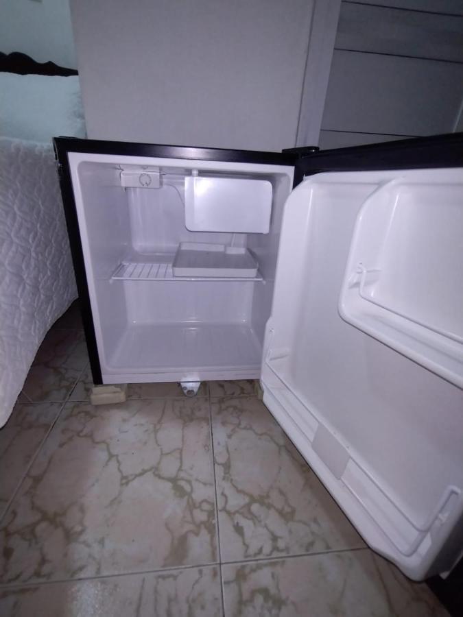 Habitacion Cerca De La Universidad Del Sinu Cartagena Eksteriør billede